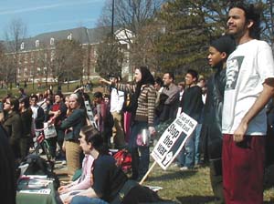 Students chant anti-war slogans at the March 5 Student Strike./Photo by Fanen Chiahemen